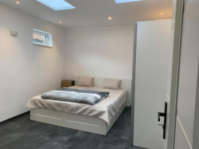 Schlafzimmer Nr1 Heidingsfeld Würzburg